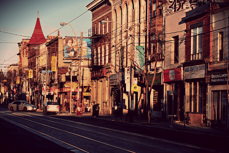 Toronto Neighbourhoods For Young Professionals Danielle In The City