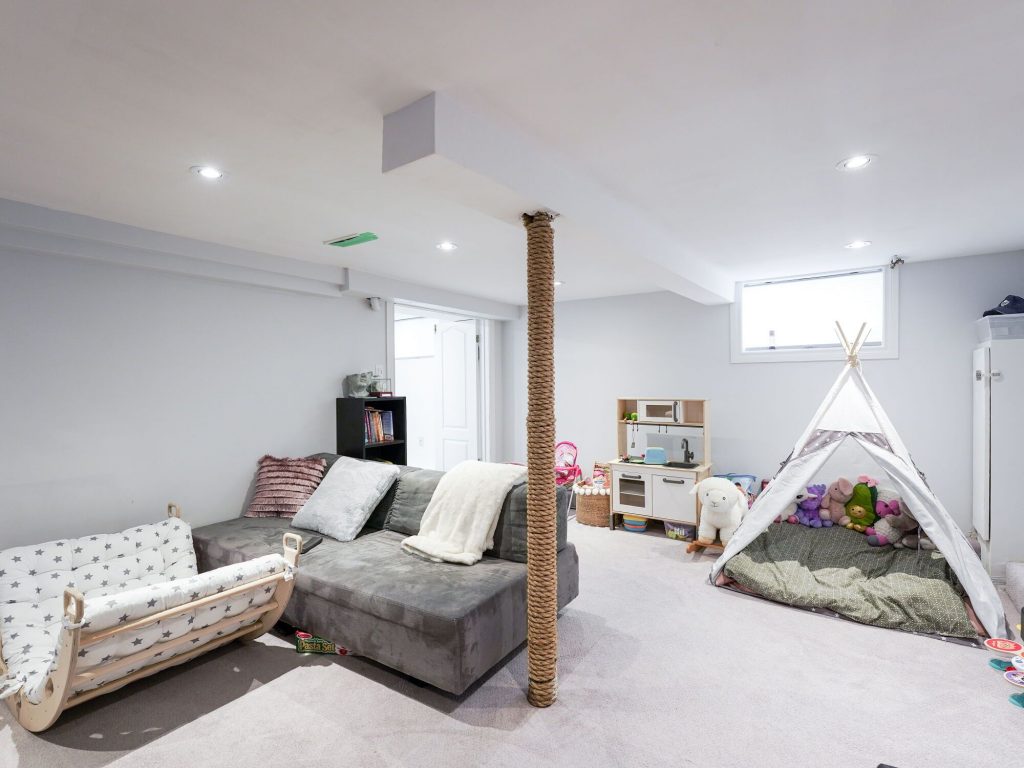 More Images, Mimico House For Lease - Danielle In The City