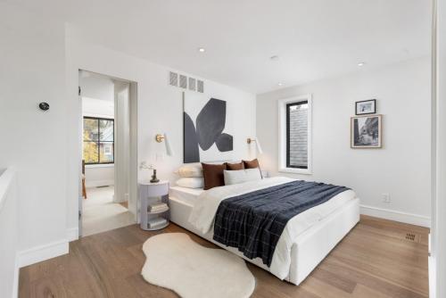 245 Withrow Ave-50