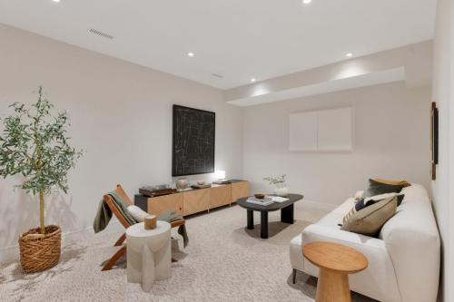 245 Withrow Ave-66